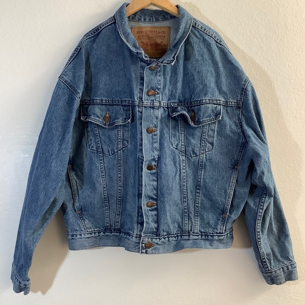 Levi Strauss & Co. Blue Jean Jacket Size L